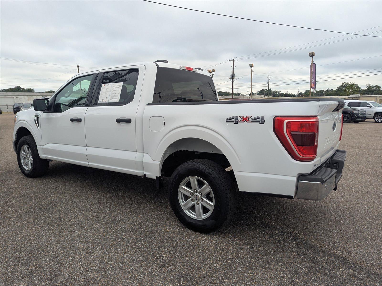 2022 Ford F-150 XLT photo 3