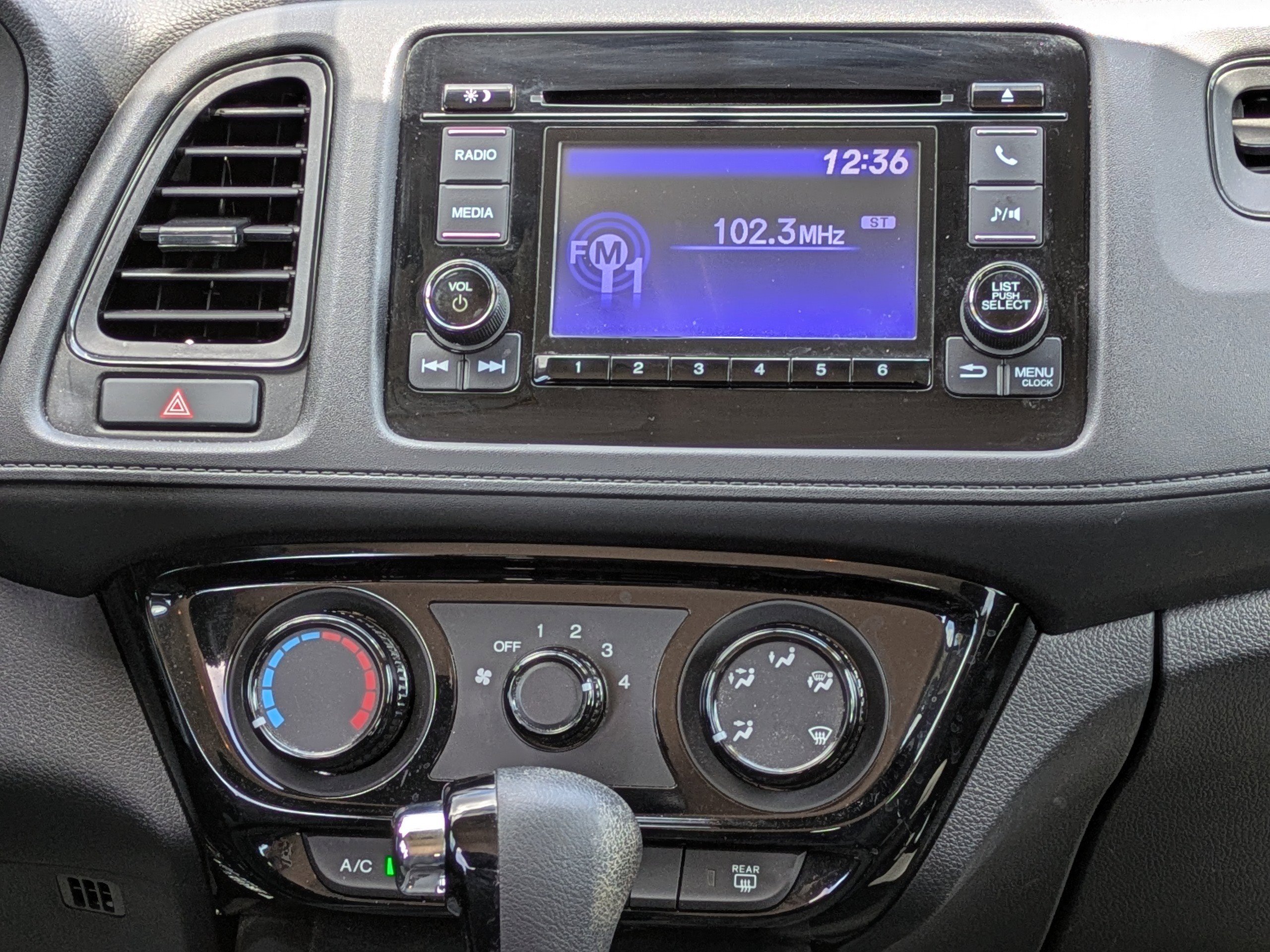 2019 Honda HR-V LX photo 11