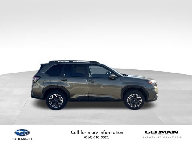 2025 Subaru Forester Premium photo 2