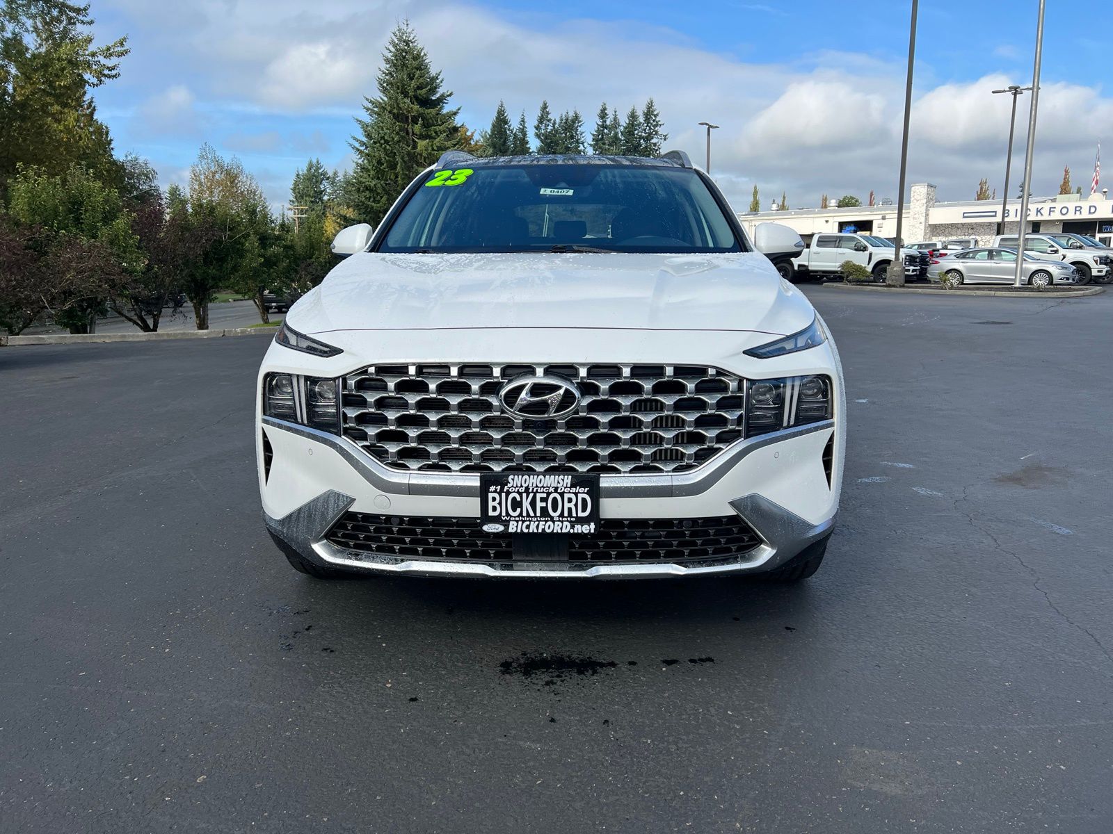2023 Hyundai Santa Fe Limited photo 2