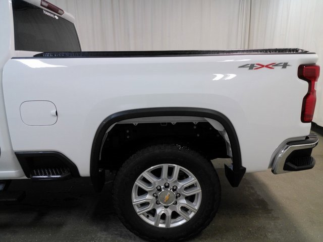 2024 Chevrolet Silverado 3500HD photo 9