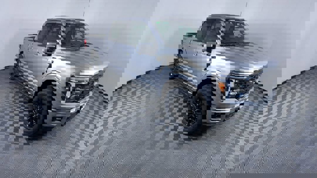 2025 Ford F-150 Lariat photo 2