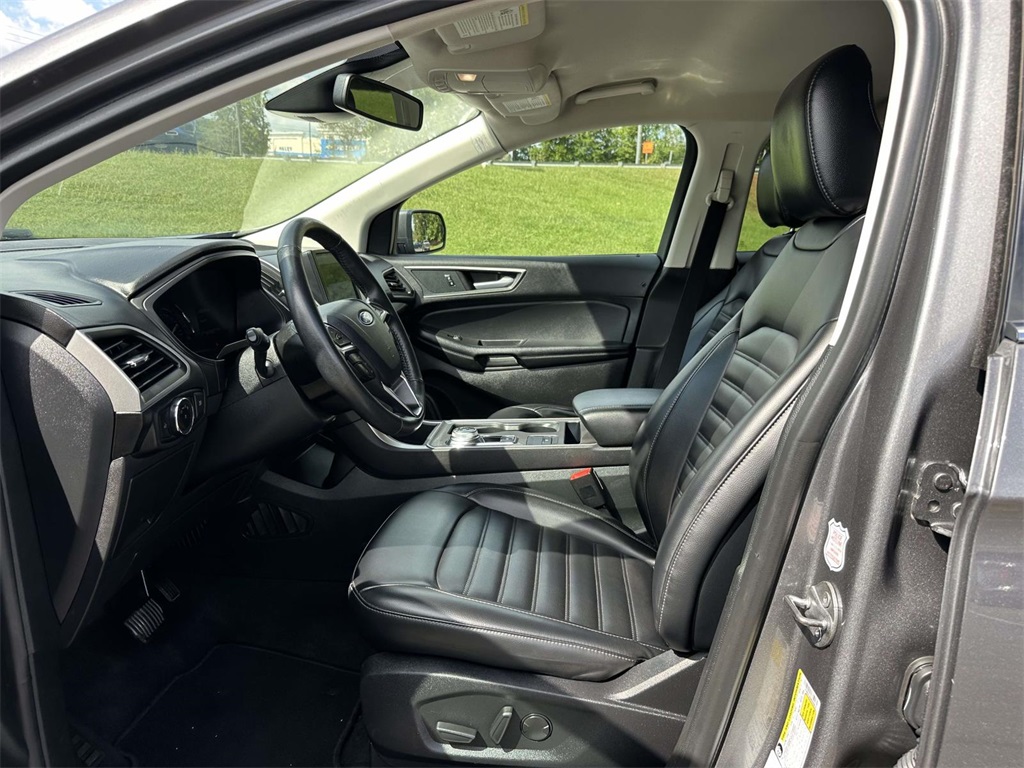 2024 Ford Edge SEL photo 15