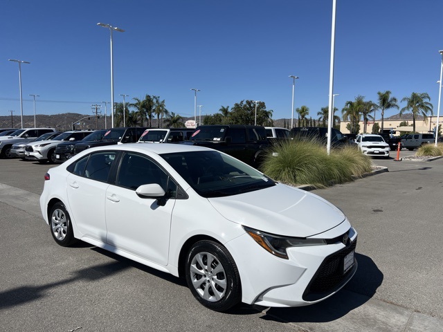 Used 2020 Toyota Corolla LE with VIN 5YFEPRAE8LP056729 for sale in Kansas City