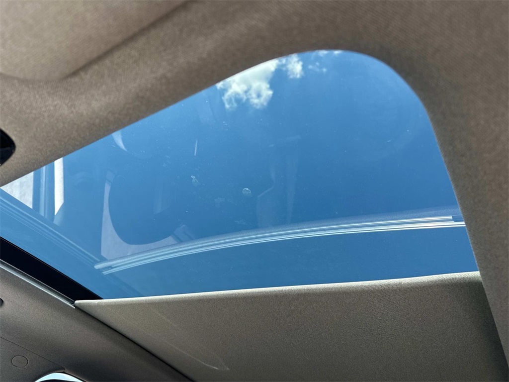2022 Hyundai Santa Fe Limited photo 2