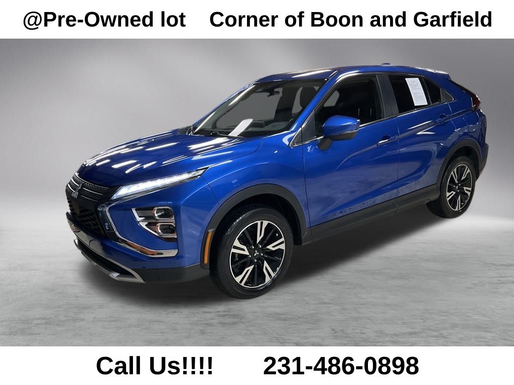 2023 Mitsubishi Eclipse Cross SE's photo