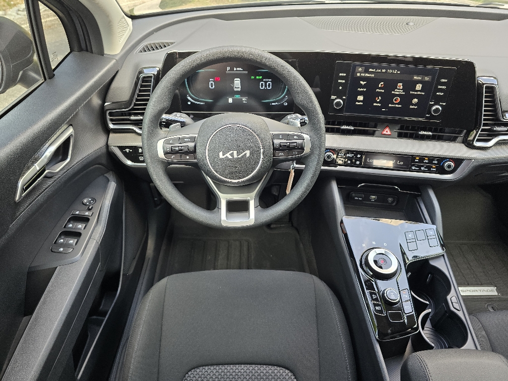 2025 Kia Sportage LX photo 6