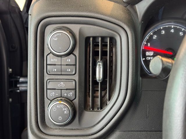 2022 Chevrolet Silverado 1500 Custom Trail Boss photo 31
