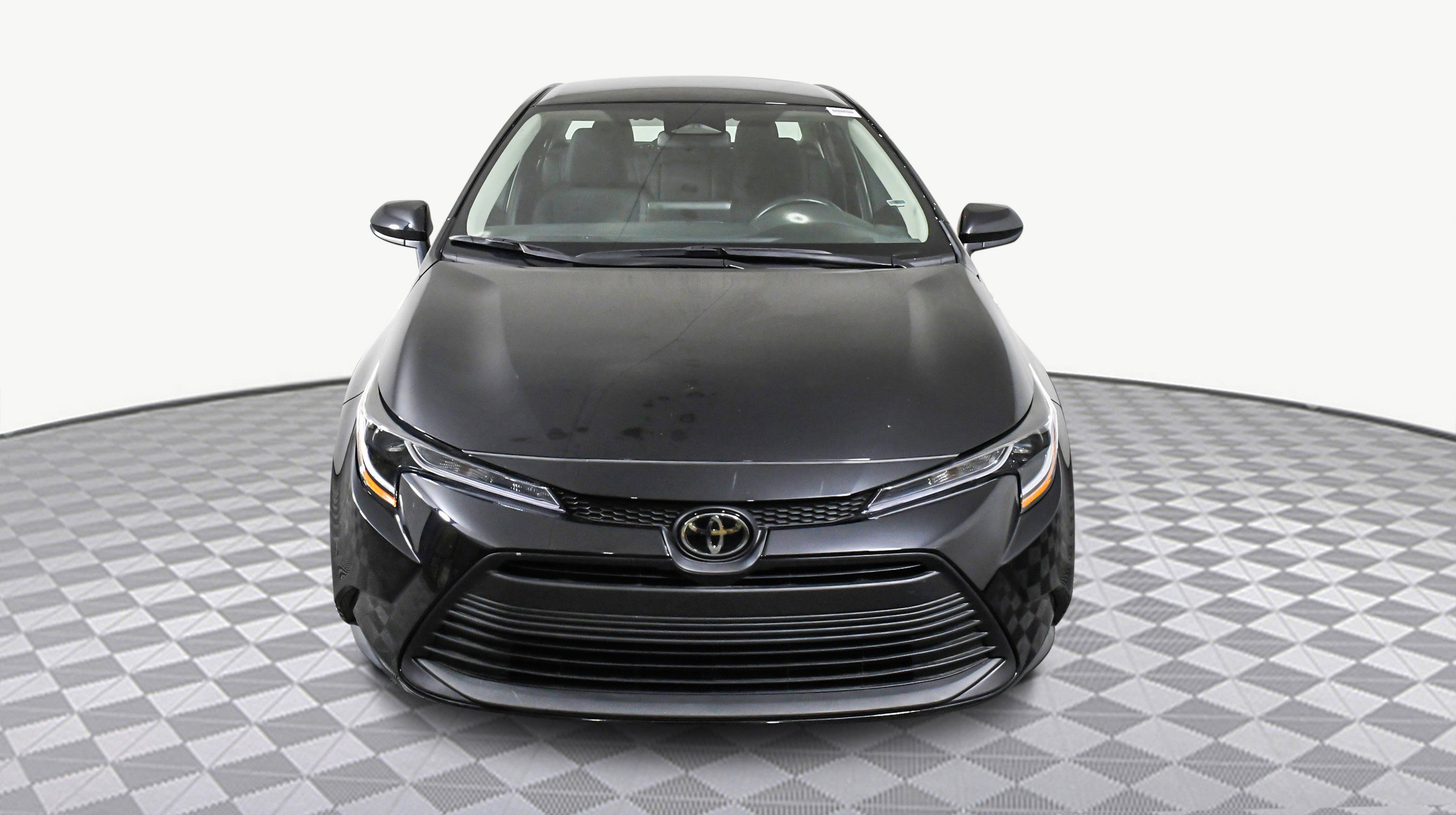 Used 2025 Toyota Corolla LE with VIN 5YFB4MDE2SP242260 for sale in Northfield, Minnesota