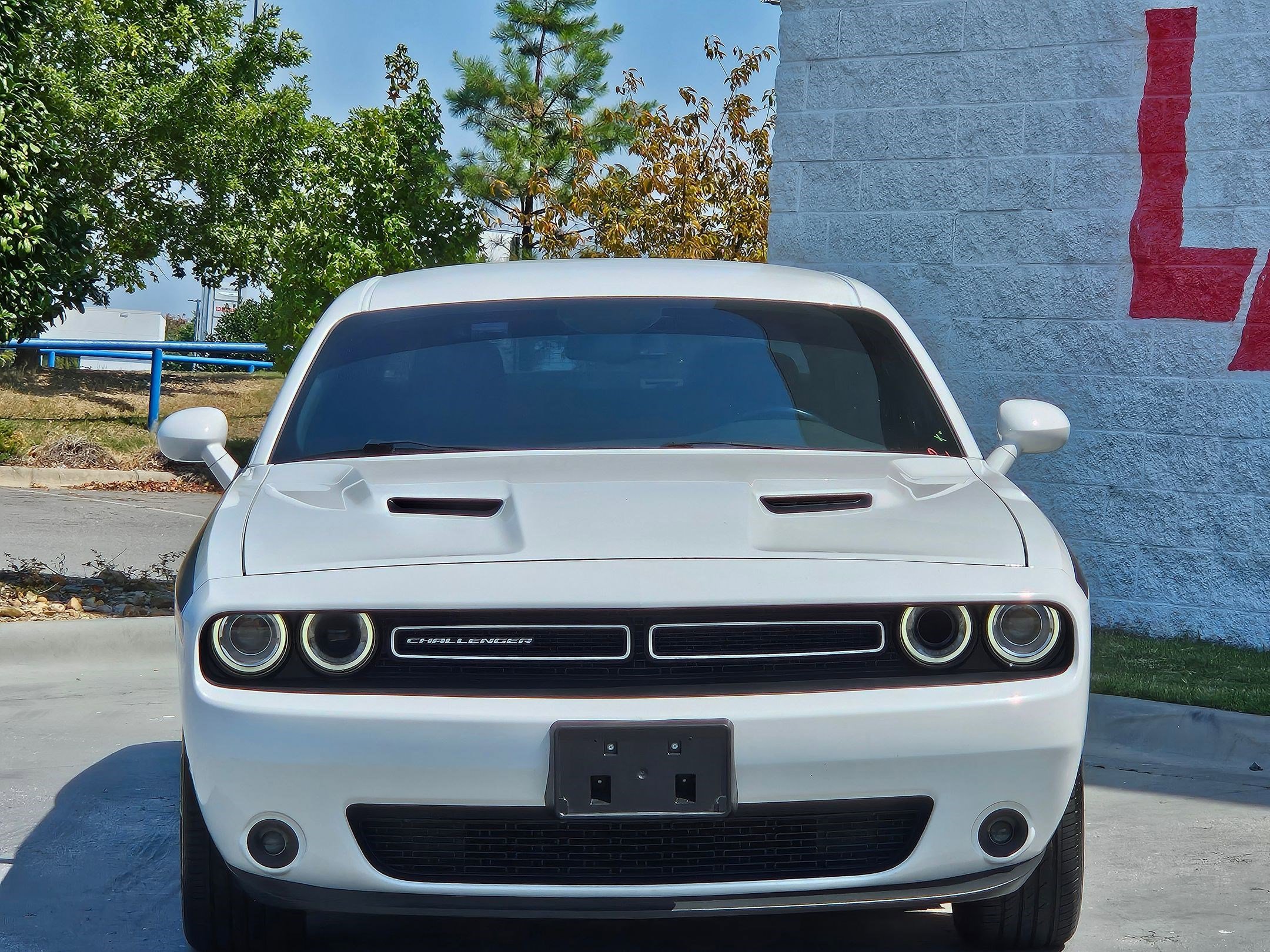 2019 Dodge Challenger SXT photo 2