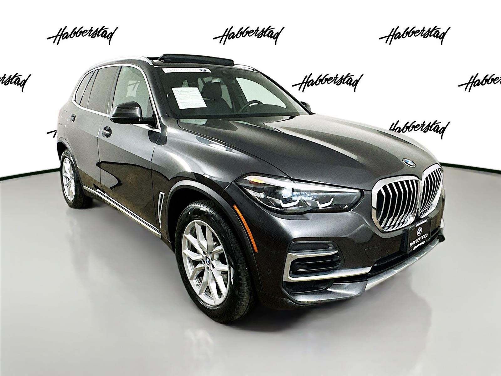 Certified Used 2022 Dark Graphite Metallic BMW xDrive40i image 3