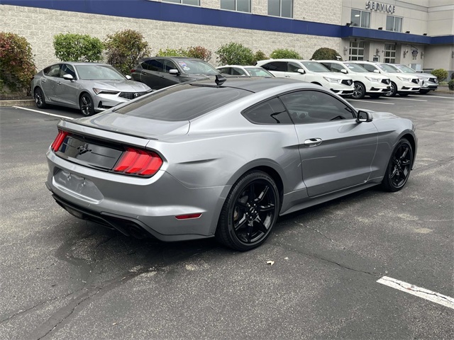 2020 Ford Mustang EcoBoost Premium photo 3