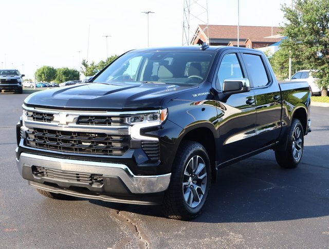 2025 Chevrolet Silverado 1500 LT photo 24