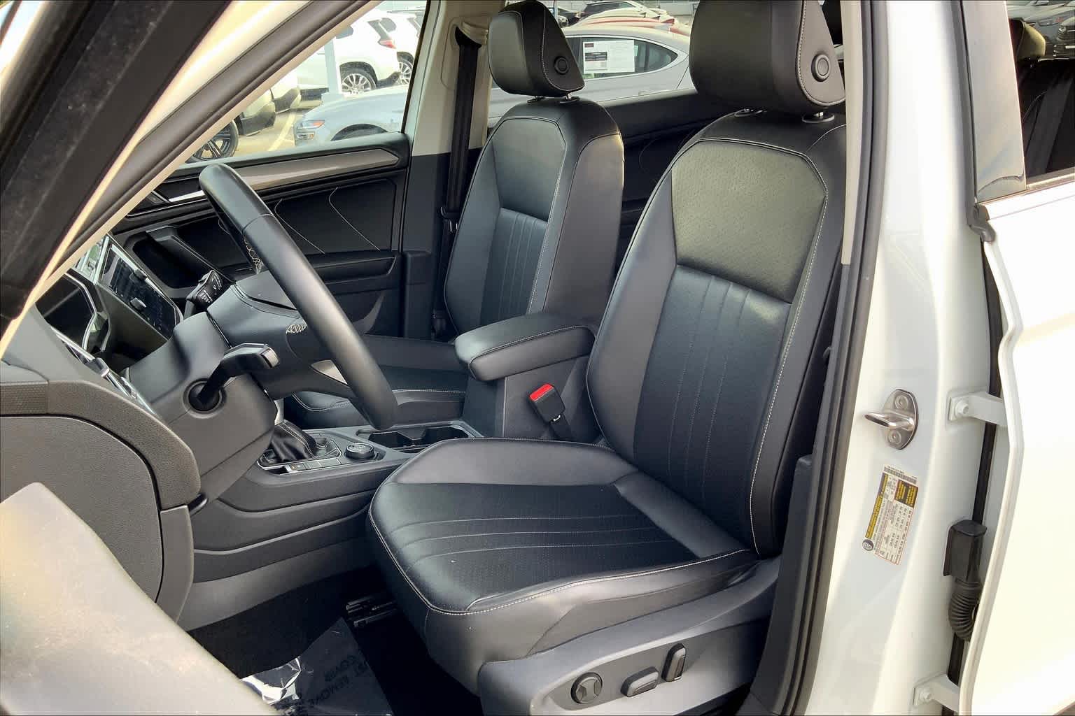 2022 Volkswagen Tiguan SE photo 7