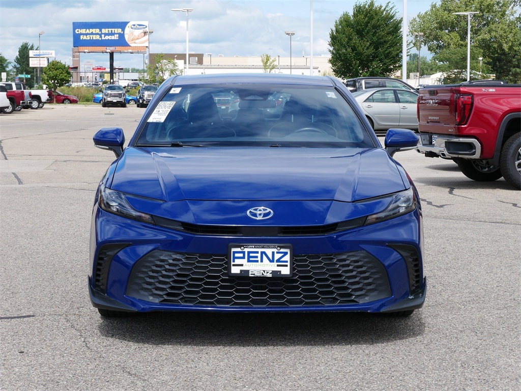Used 2025 Toyota Camry SE with VIN 4T1DAACK8SU024989 for sale in Rochester, Minnesota