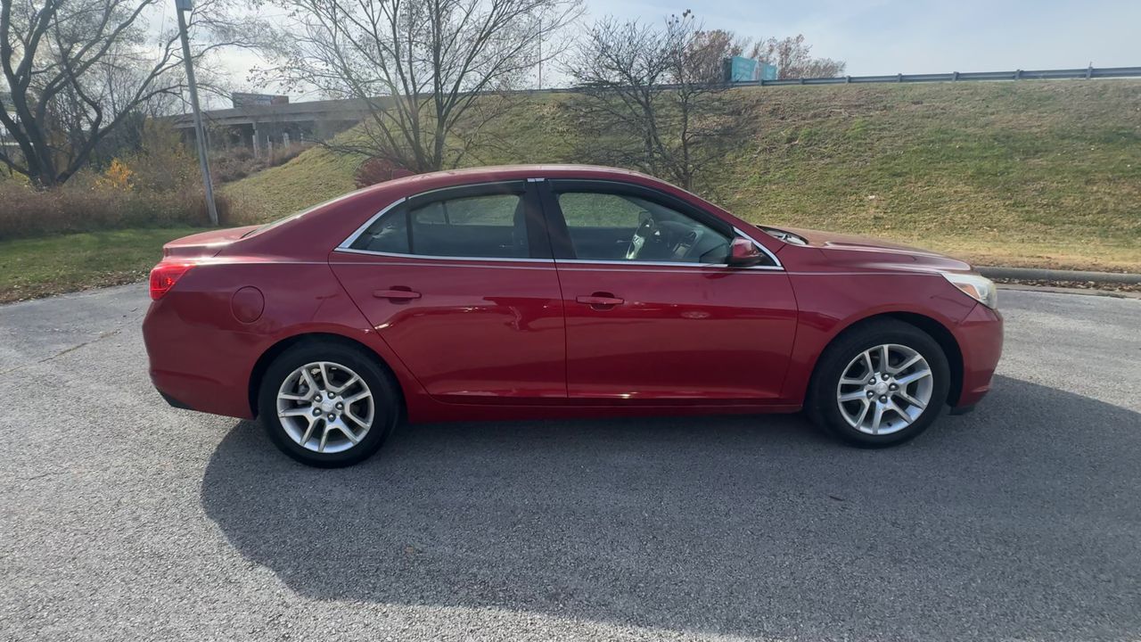 2013 Chevrolet Malibu 2LT Eco photo 2