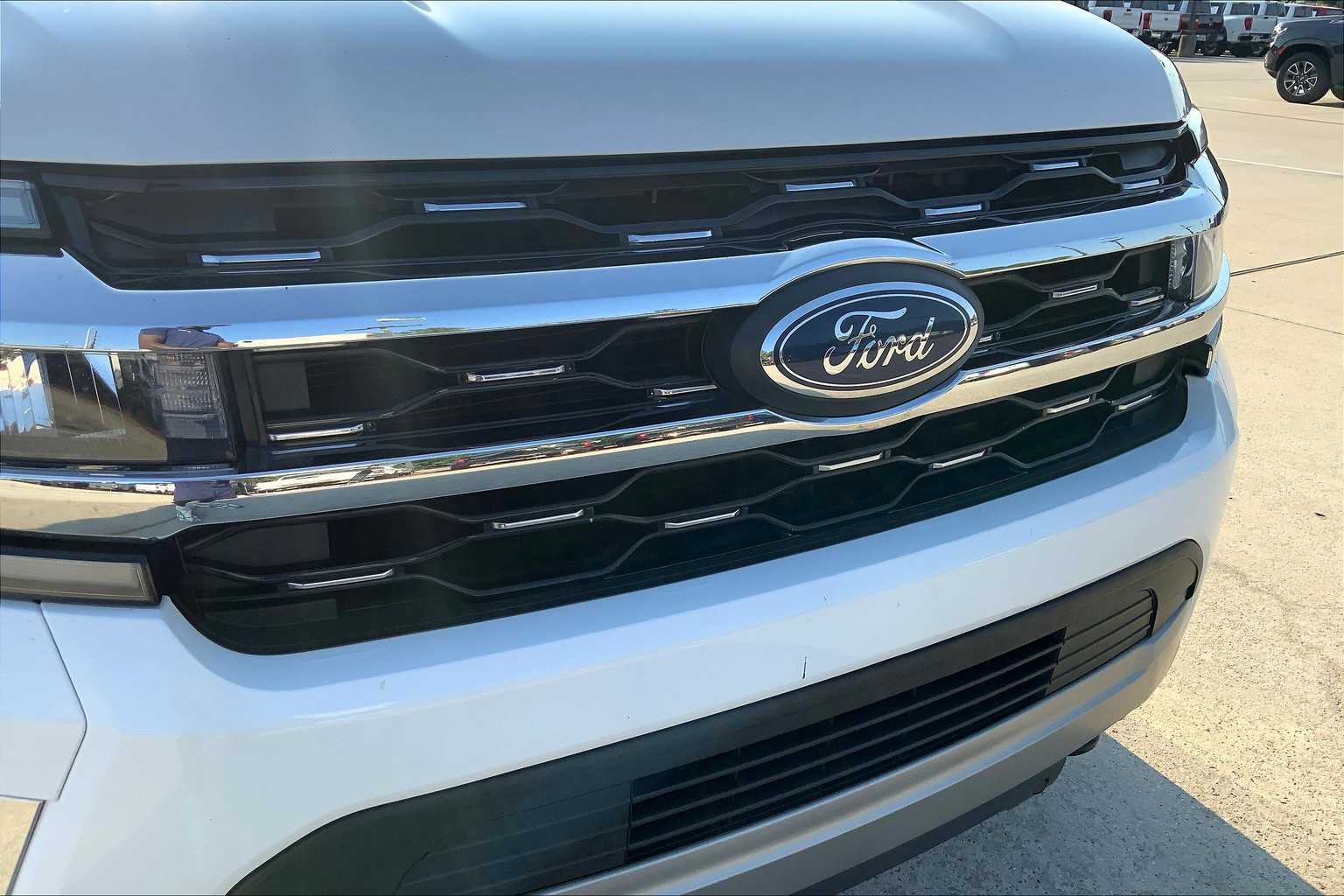 2023 Ford Expedition MAX Limited photo 28