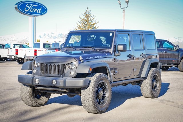 2014 Jeep Wrangler Unlimited Rubicon photo 2