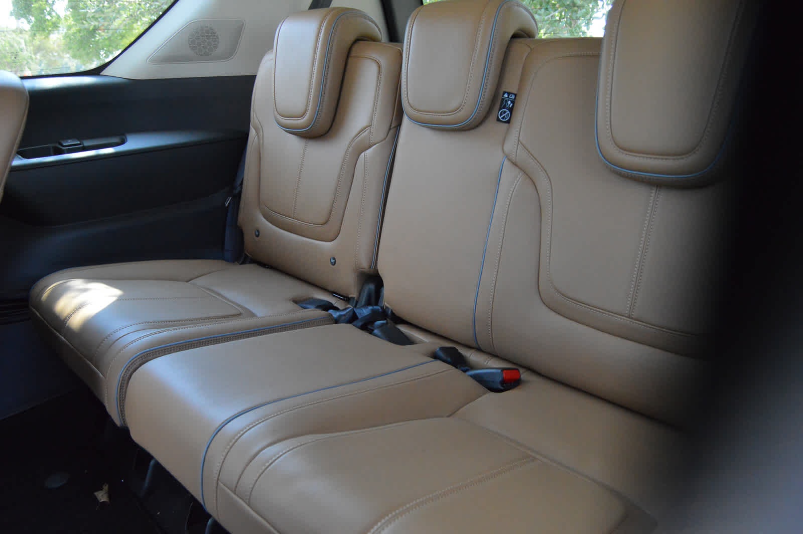 2025 Infiniti QX80 Sensory photo 22
