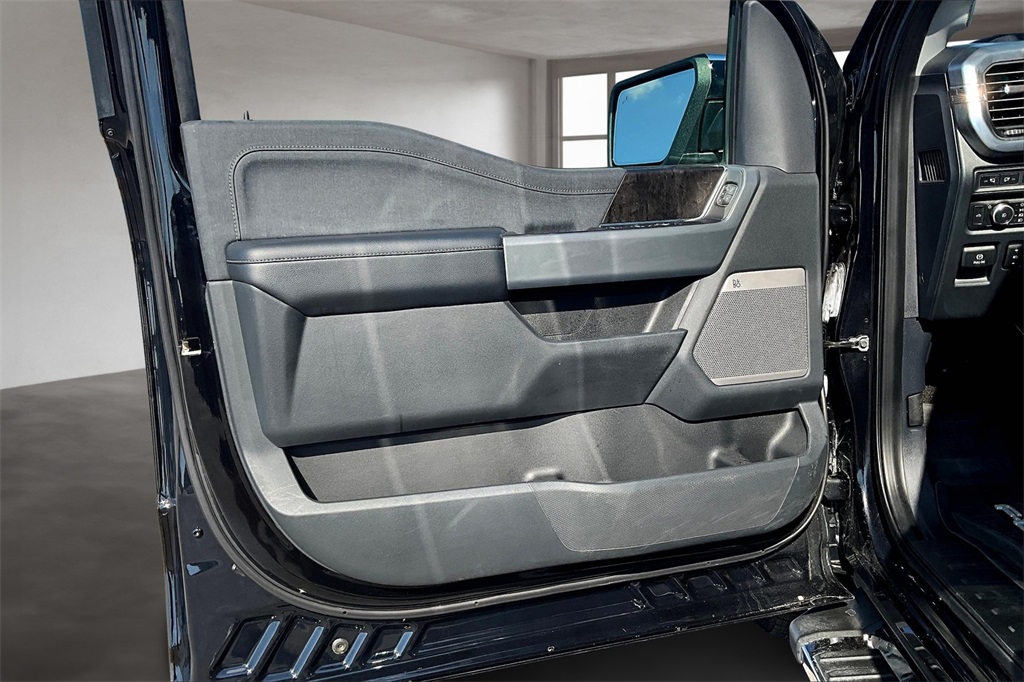 2021 Ford F-150 Lariat photo 18
