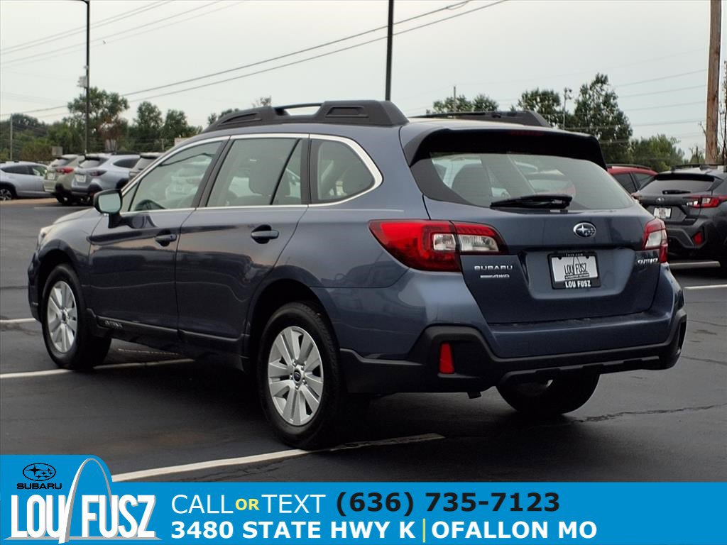 2018 Subaru Outback 2.5i photo 2