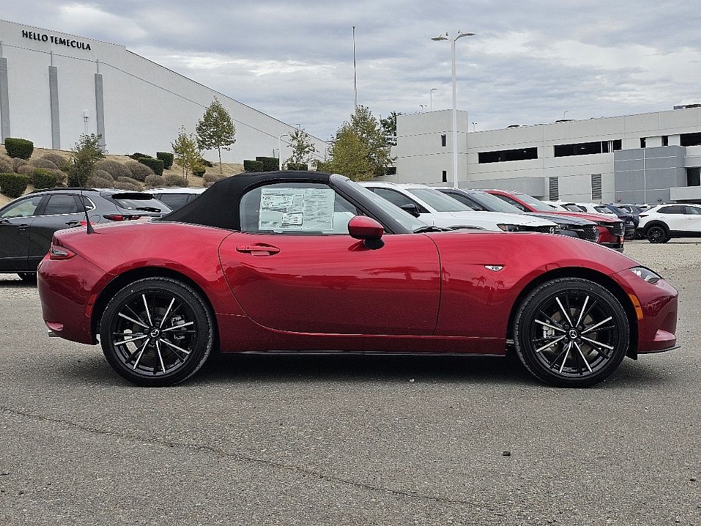 2025 Mazda MX-5 Miata Miata Grand Touring photo 7