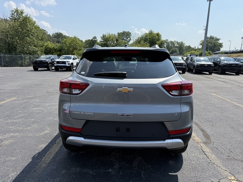 2026 Chevrolet Trailblazer LT photo 4