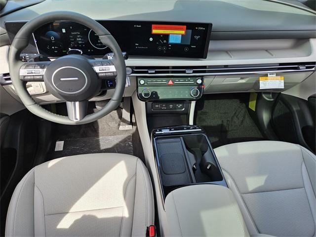 2025 Hyundai Tucson Hybrid Limited photo 8