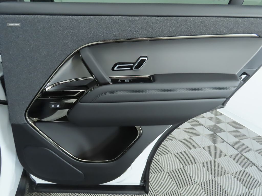 2025 Land Rover Range Rover Sport photo 25