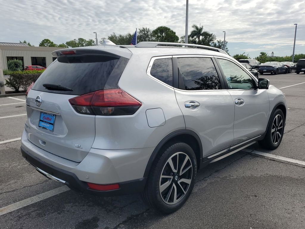 2019 Nissan Rogue SL photo 11