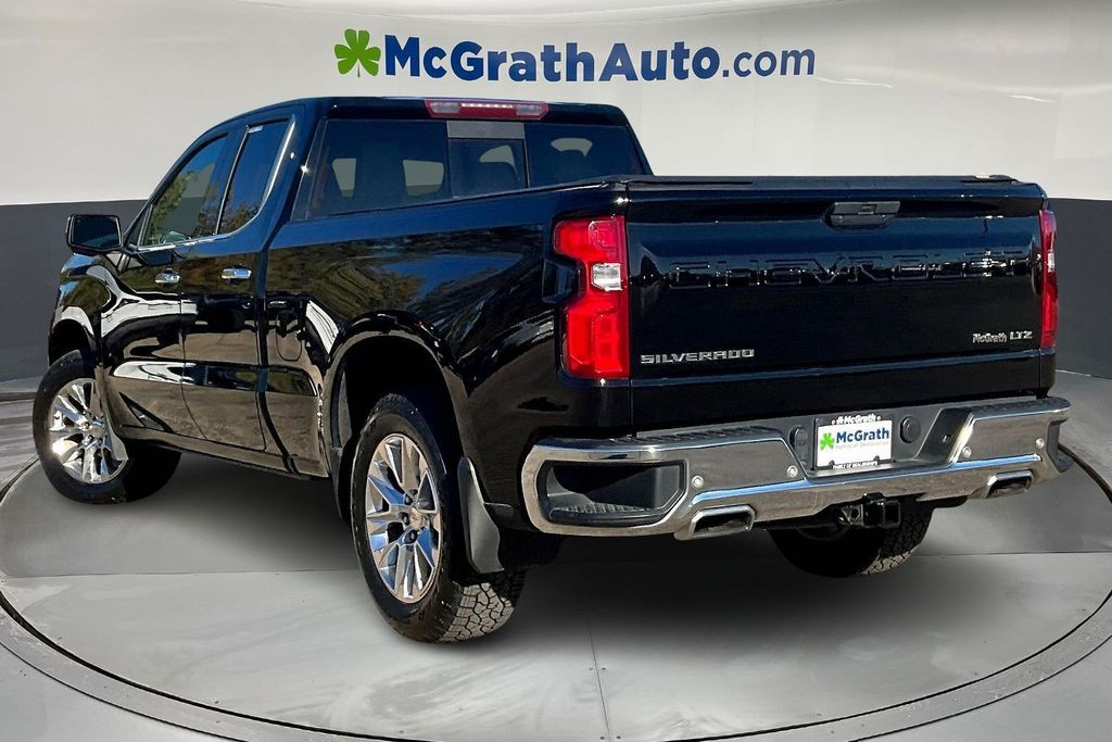 2019 Chevrolet Silverado 1500 LTZ photo 3