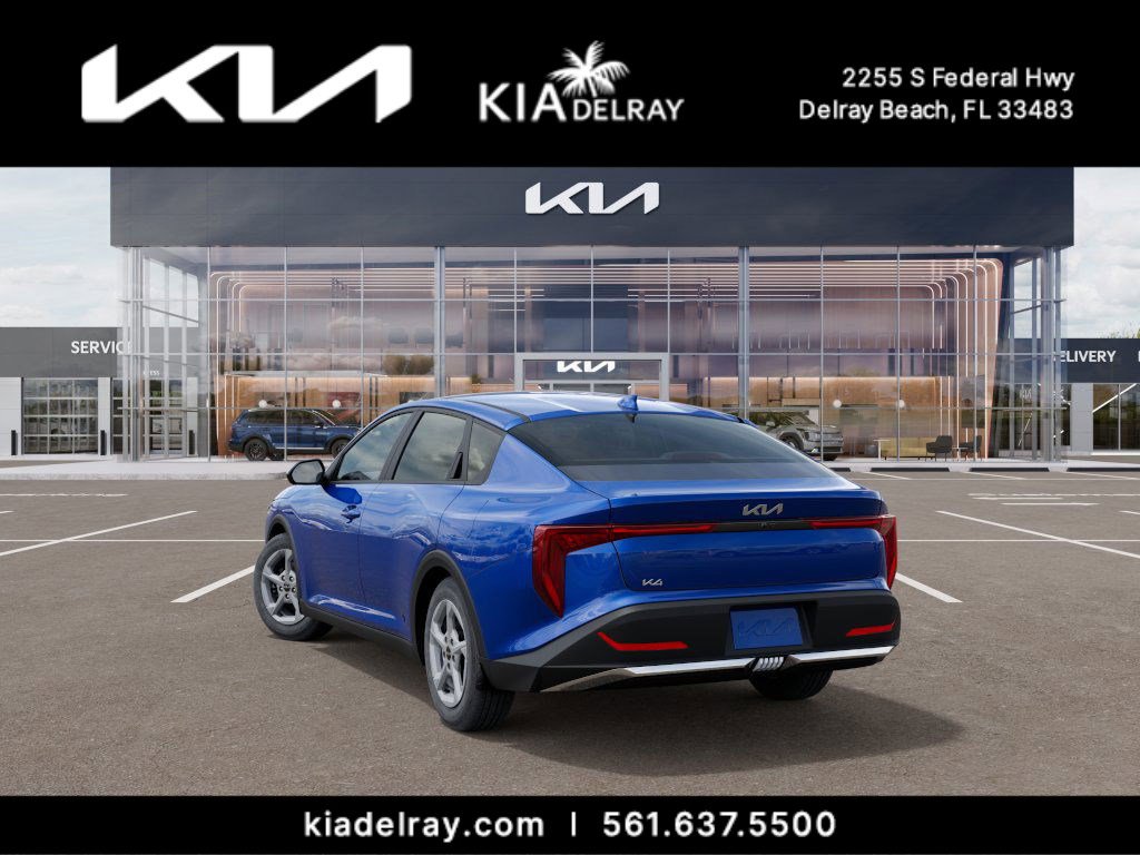 2025 Kia K4 LXS photo 2