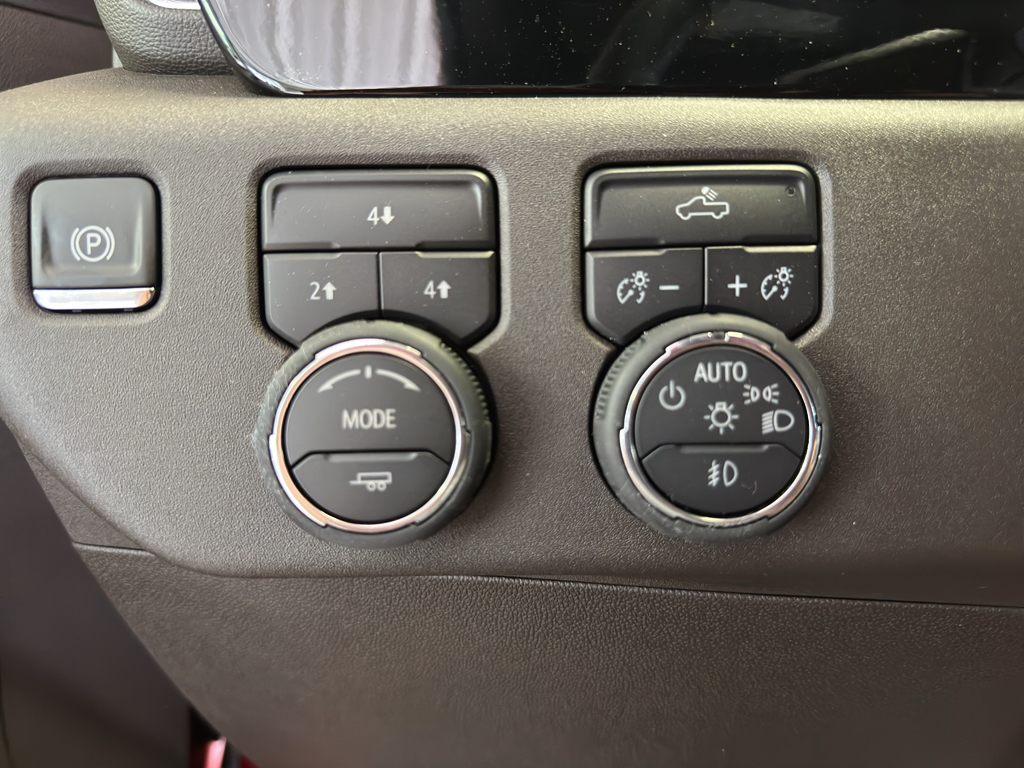 2026 Chevrolet Silverado 2500HD LT photo 12