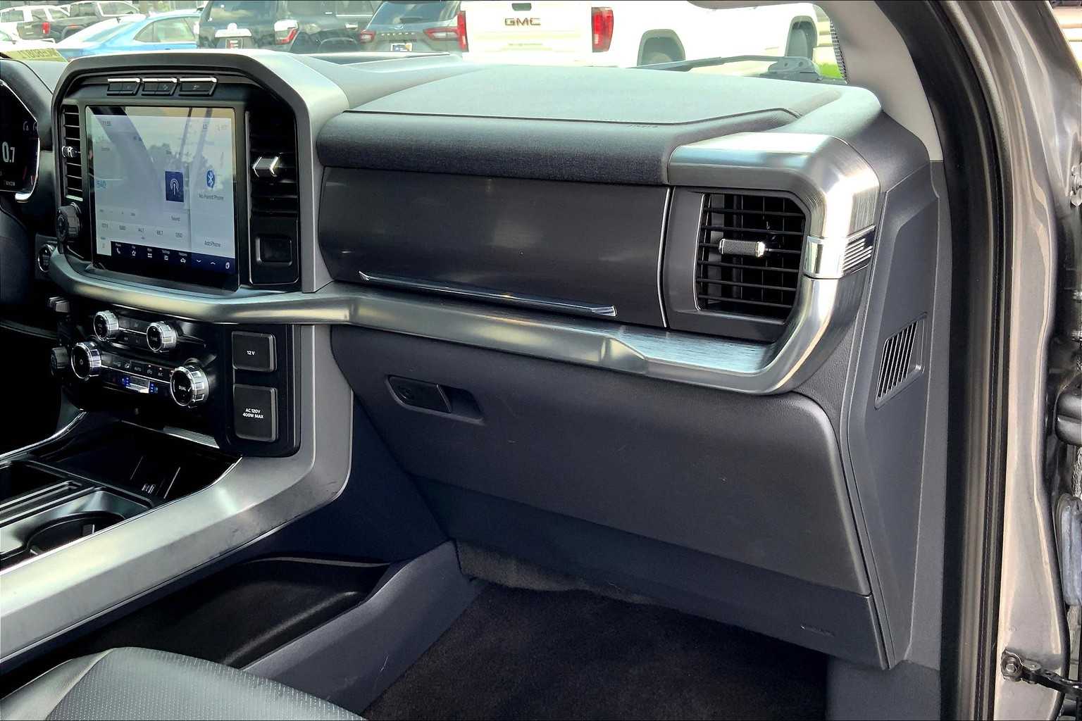 2022 Ford F-150 Lariat photo 34