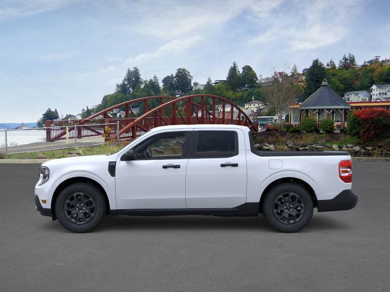 2025 Ford Maverick XLT photo 3