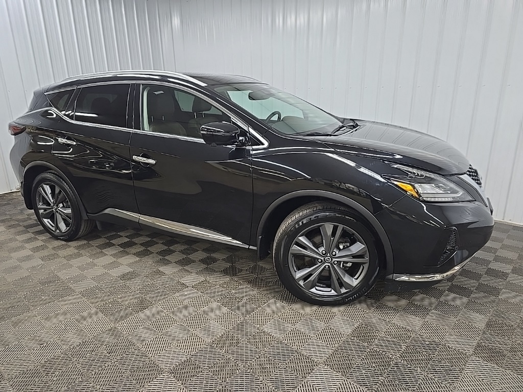 2022 Nissan Murano Platinum's photo