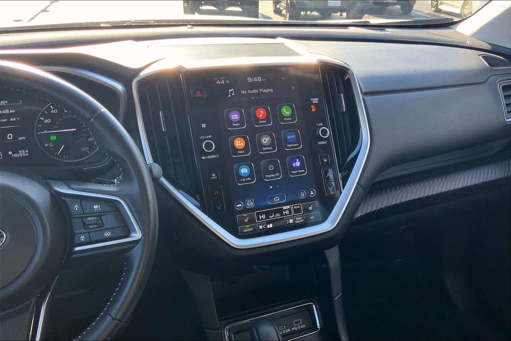 2024 Subaru Ascent Premium photo 3