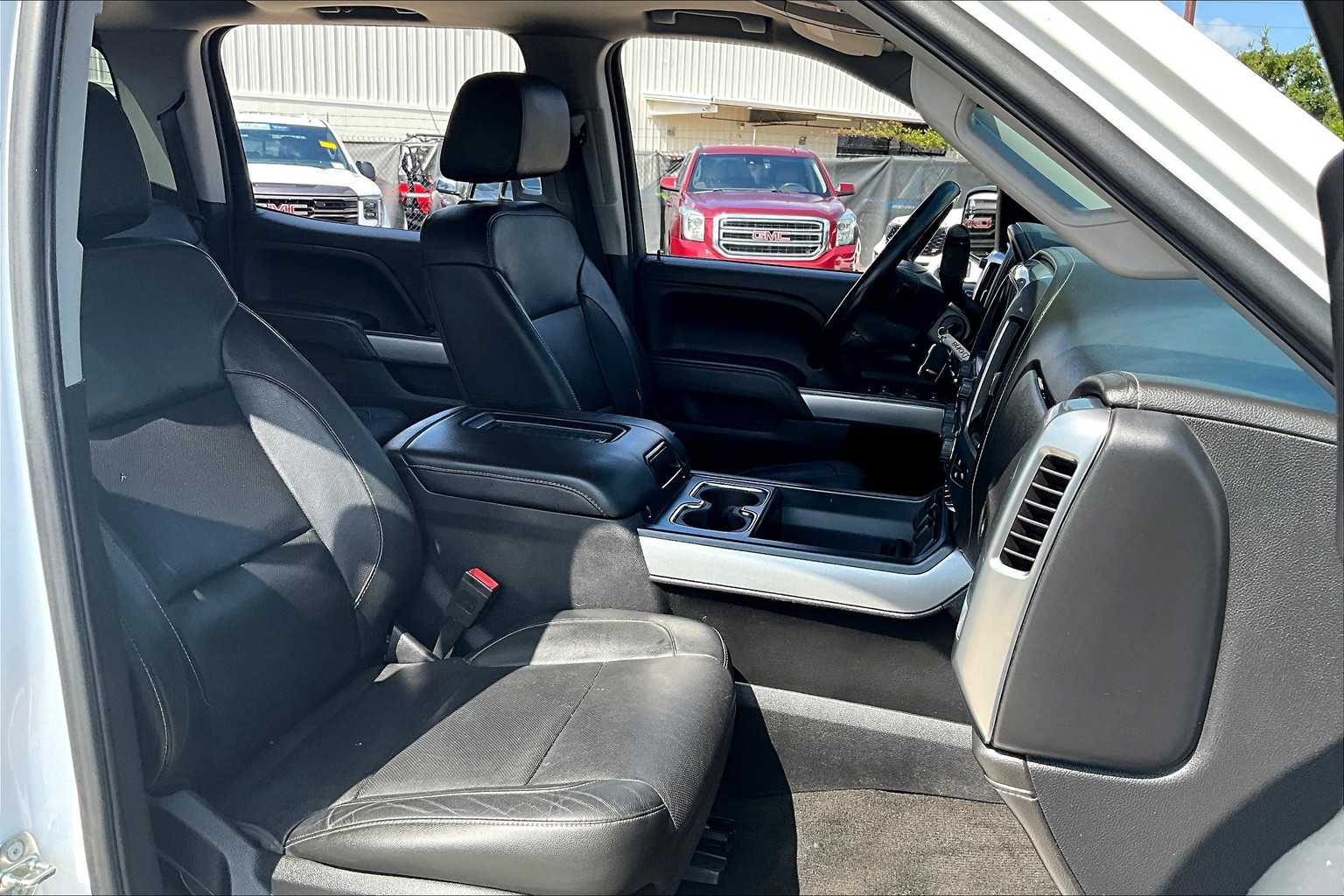 2018 Chevrolet Silverado 1500 LTZ photo 8