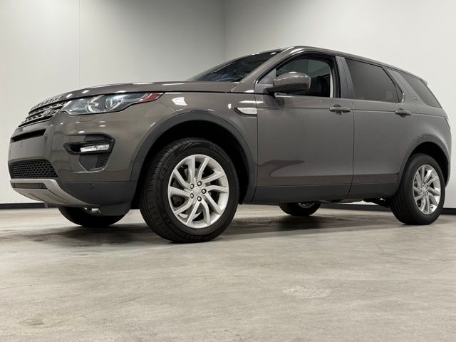 2017 Land Rover Discovery Sport HSE photo 3