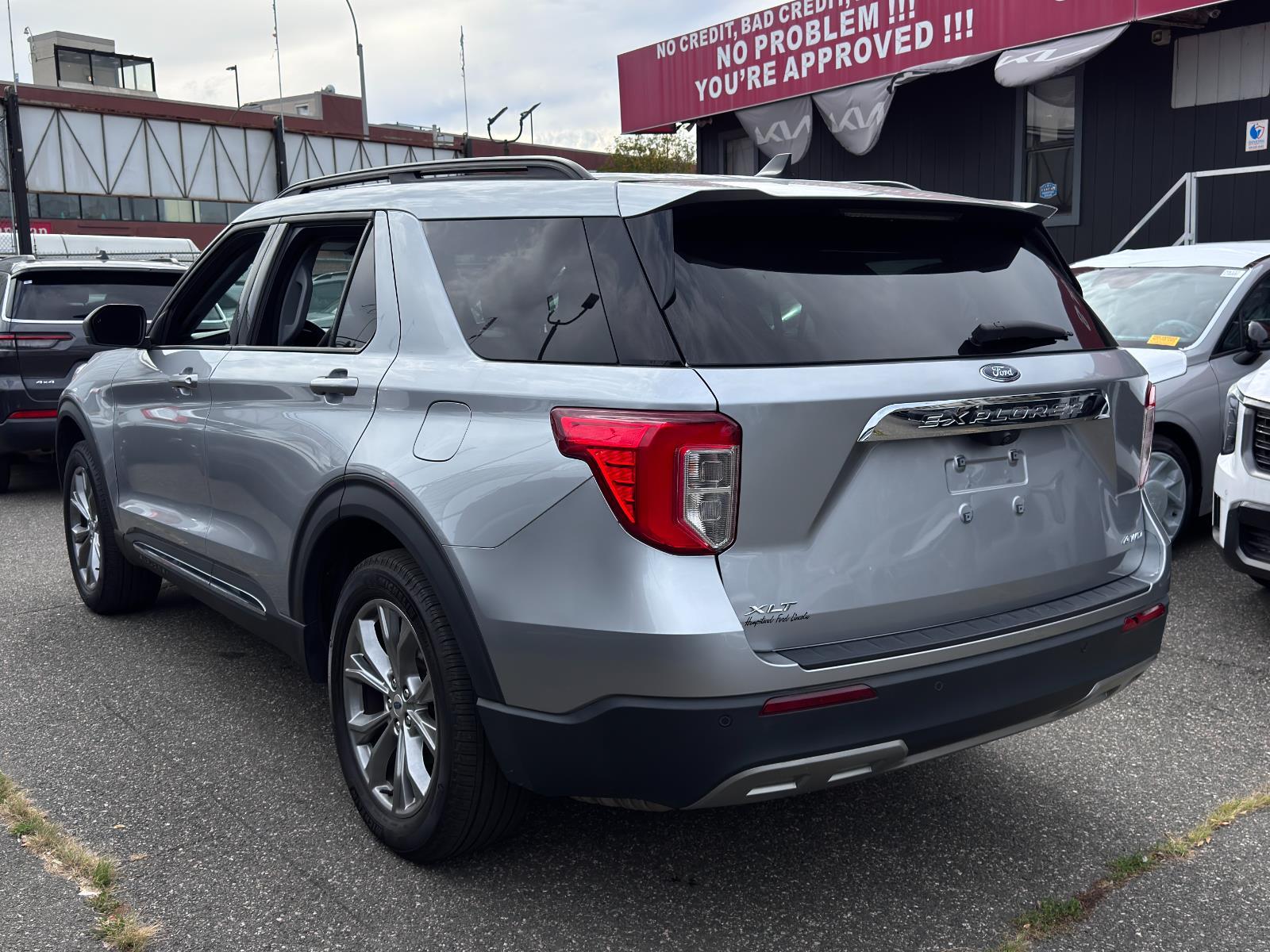 2022 Ford Explorer XLT photo 5