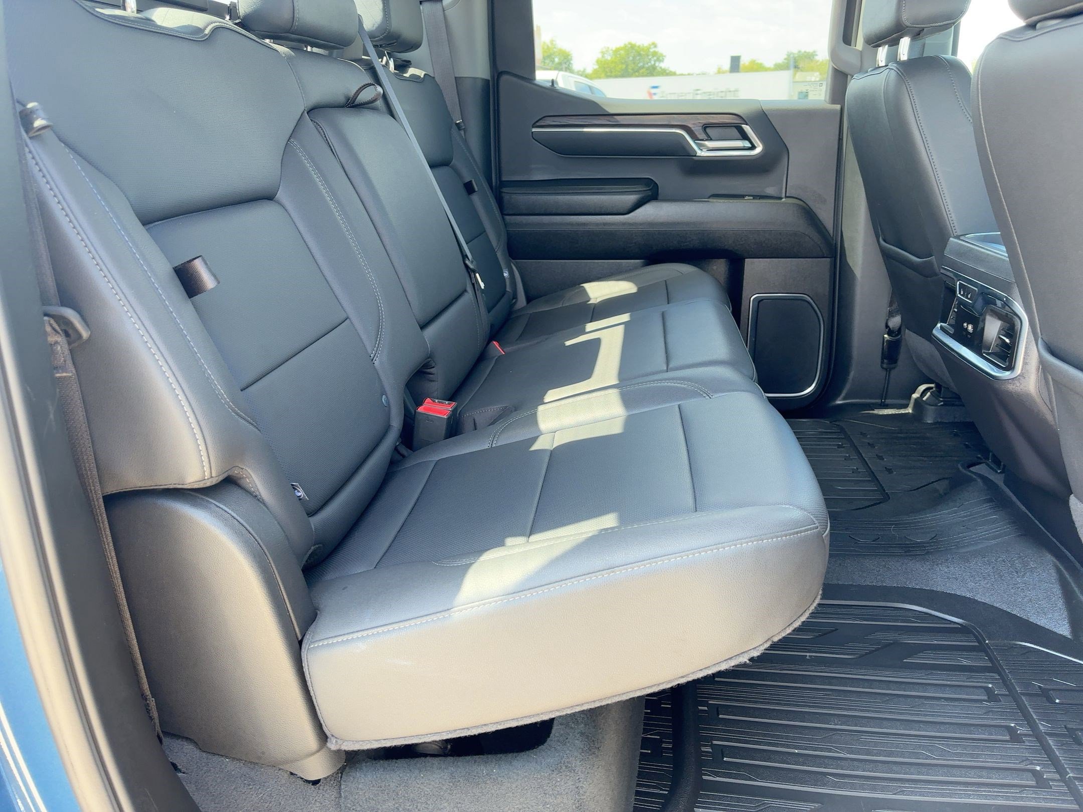 2024 Gmc Sierra 1500 SLT photo 26