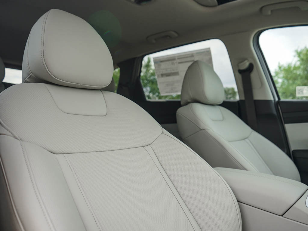 2025 Hyundai Tucson SEL Convenience photo 11