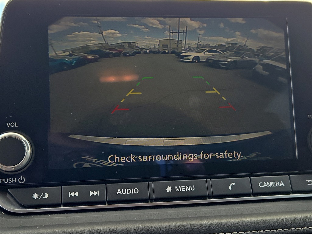 2023 Nissan Rogue SV photo 25
