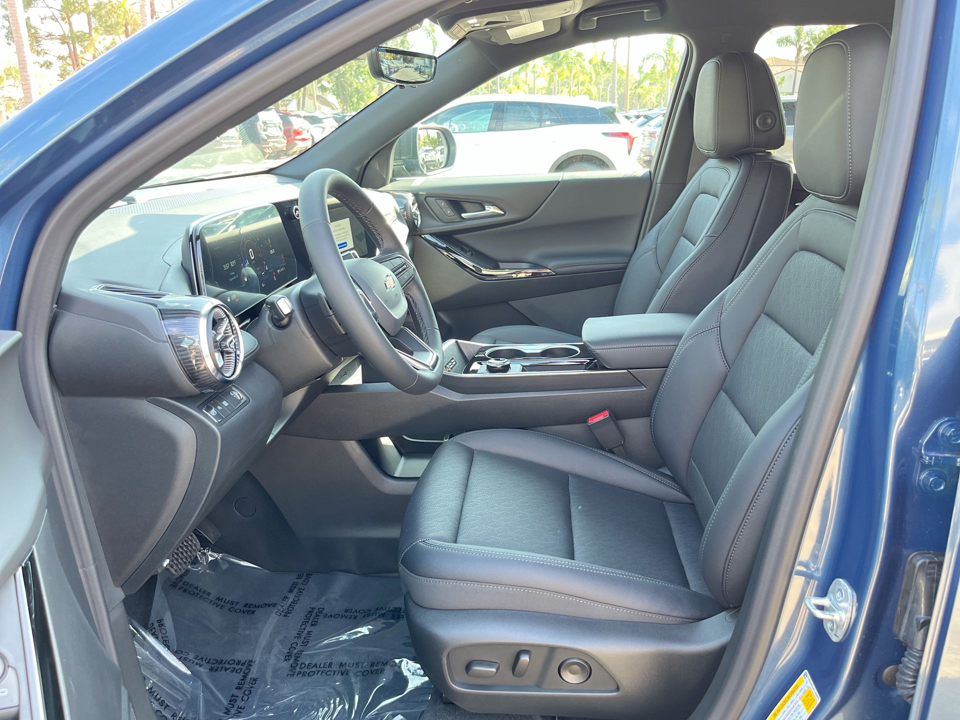 2026 Chevrolet Equinox photo 18