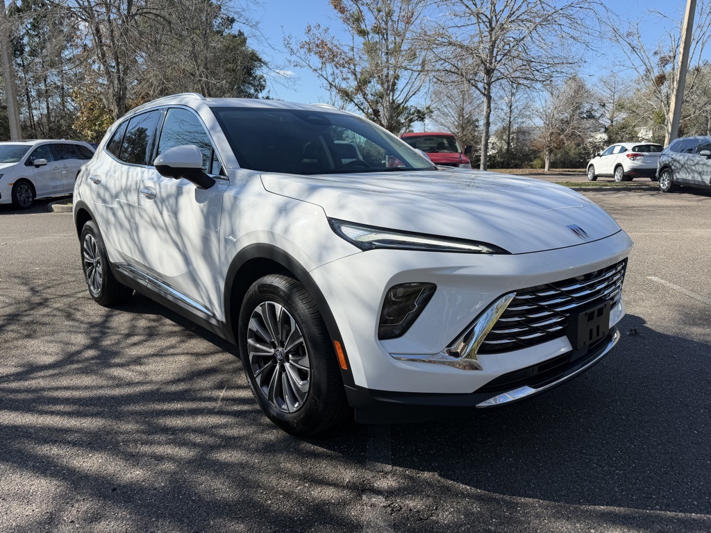 2025 Buick Envision Preferred's photo