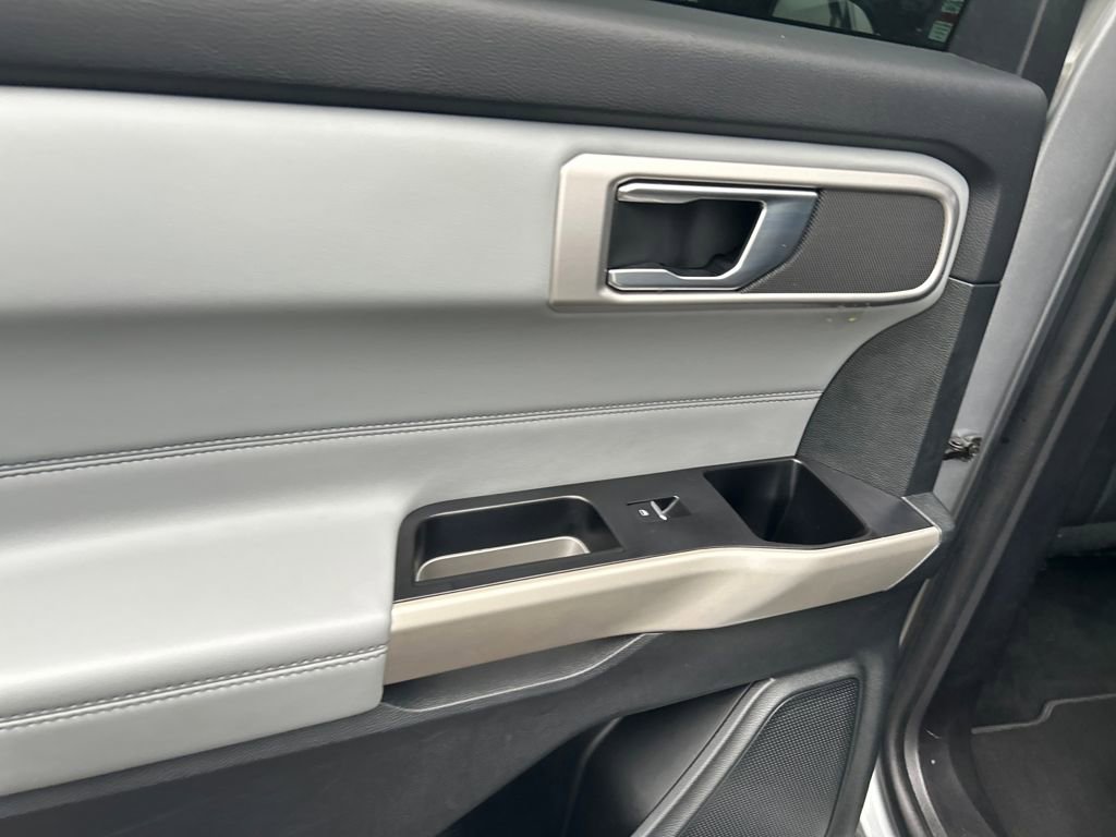 2022 Ford Explorer XLT photo 20