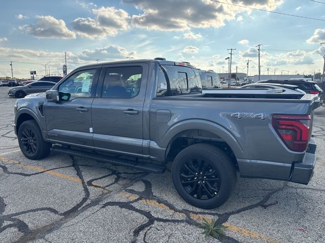 2025 Ford F-150 Lariat photo 4