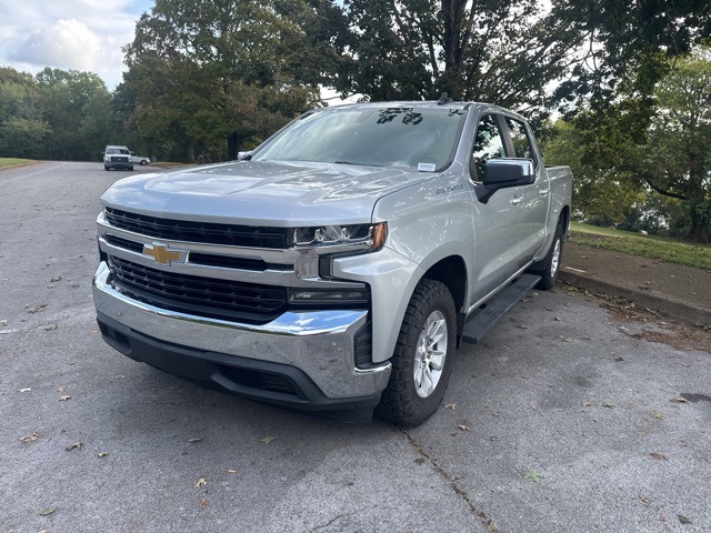 2019 Chevrolet Silverado 1500 LT photo 2