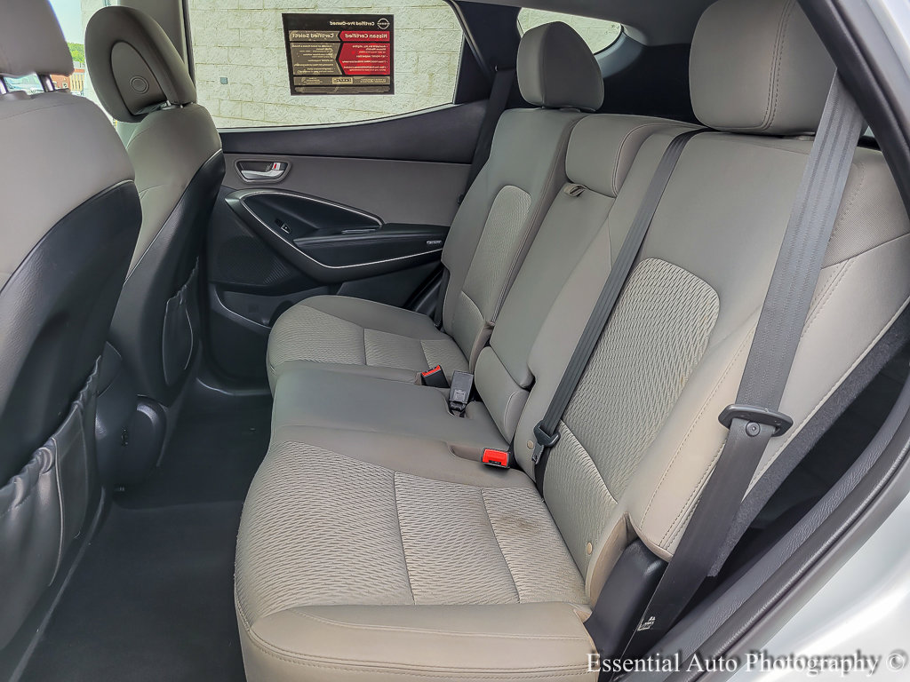 2017 HYUNDAI SANTA FE - Image 9