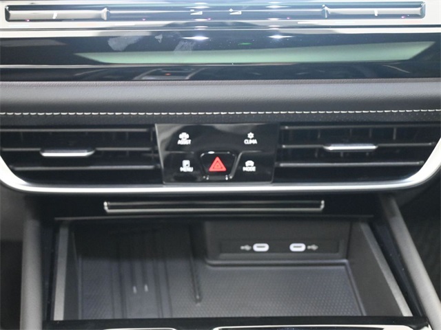 2025 Volkswagen Atlas Cross Sport SEL Premium R-Line photo 3